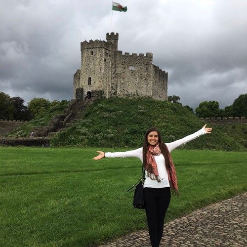 Alumni: Isabel Marín – Estudiante de Farmacia y Ciencias Farmacéuticas en Universidad de Cardiff